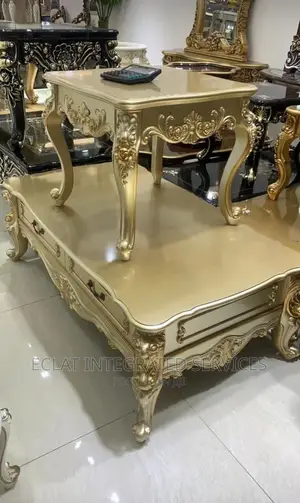Royal Center Table