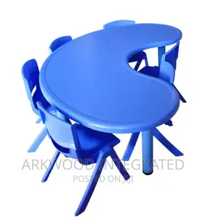 Children's Class Room Table (Half-Moon)