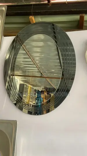Classic Oval Shape Mirror