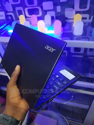 Laptop Acer TravelMate B113 4GB Intel Celeron HDD 320GB