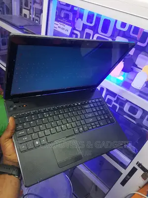 Laptop Acer Aspire 5742 8GB Intel Core I5 HDD 320GB