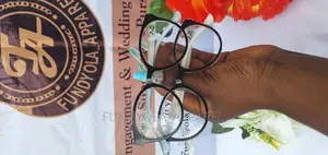 Unisex Extra Clear Eyeglasses