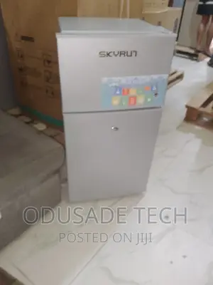 Skyrun Lock and Key Refrigerator Bcd85hc
