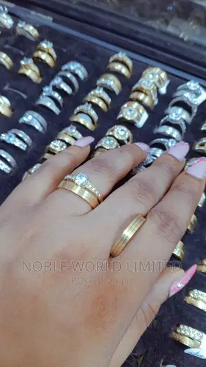 Complete Set of Wedding Rings Cs