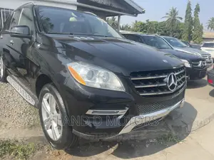 Mercedes-Benz M Class ML350 4MATIC 4dr SUV AWD (3.5L 6cyl 7A) 2014