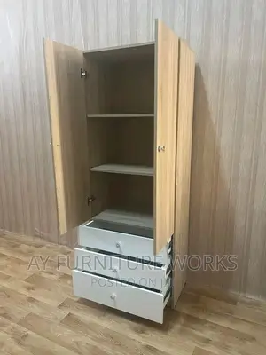 Portable Stylish Wardrobe.