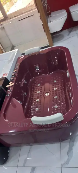 Double Jacuzzi Sweethome