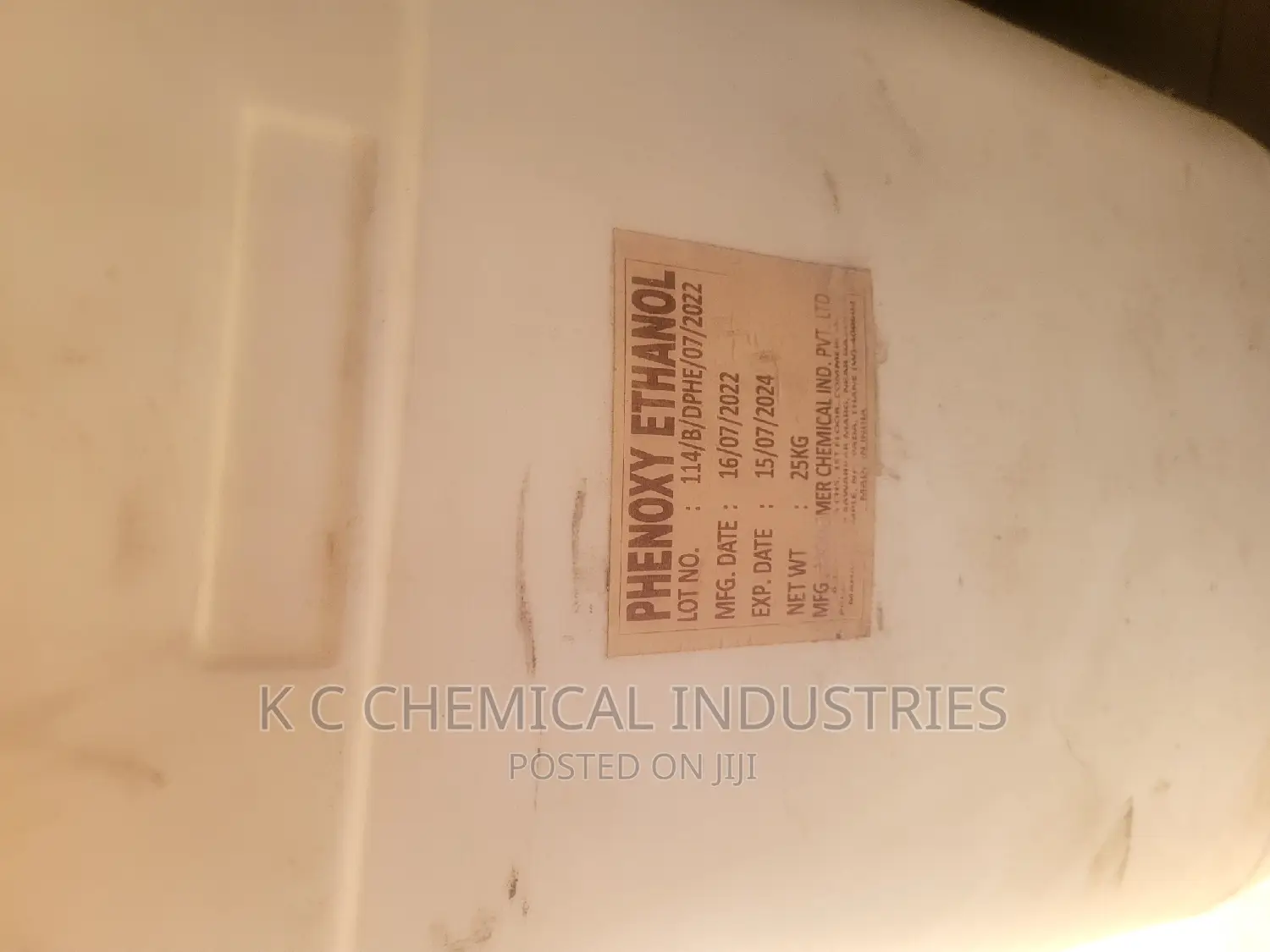 Phenoxyethanol
