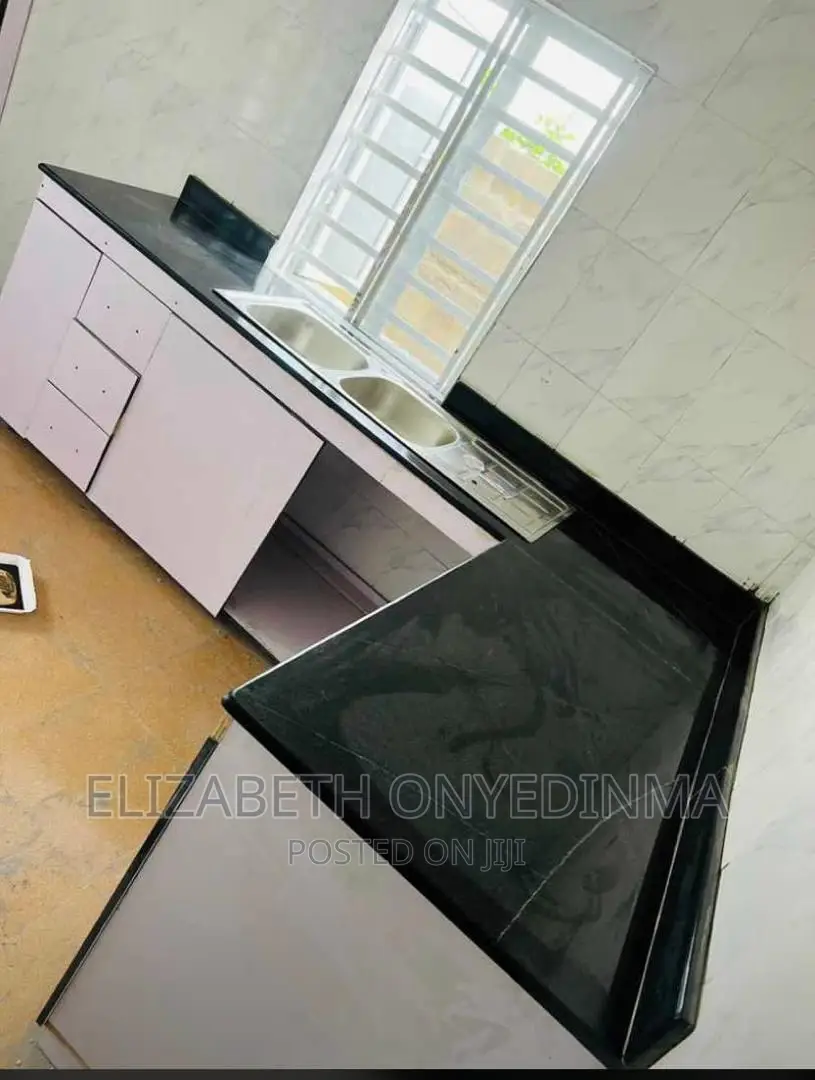 Kitchen Cabinets White