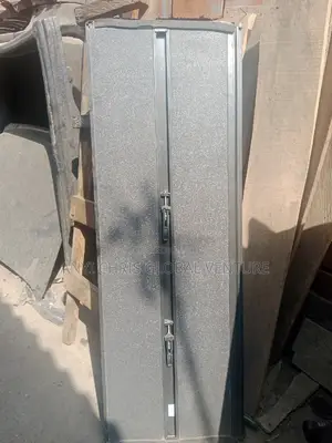 Toyota Hilux Booth Cover Fiber Folding Second Hand Good