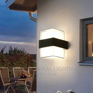 Outdoor Wall Light