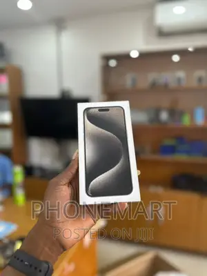 New Apple iPhone 15 Pro Max 256 GB Gold