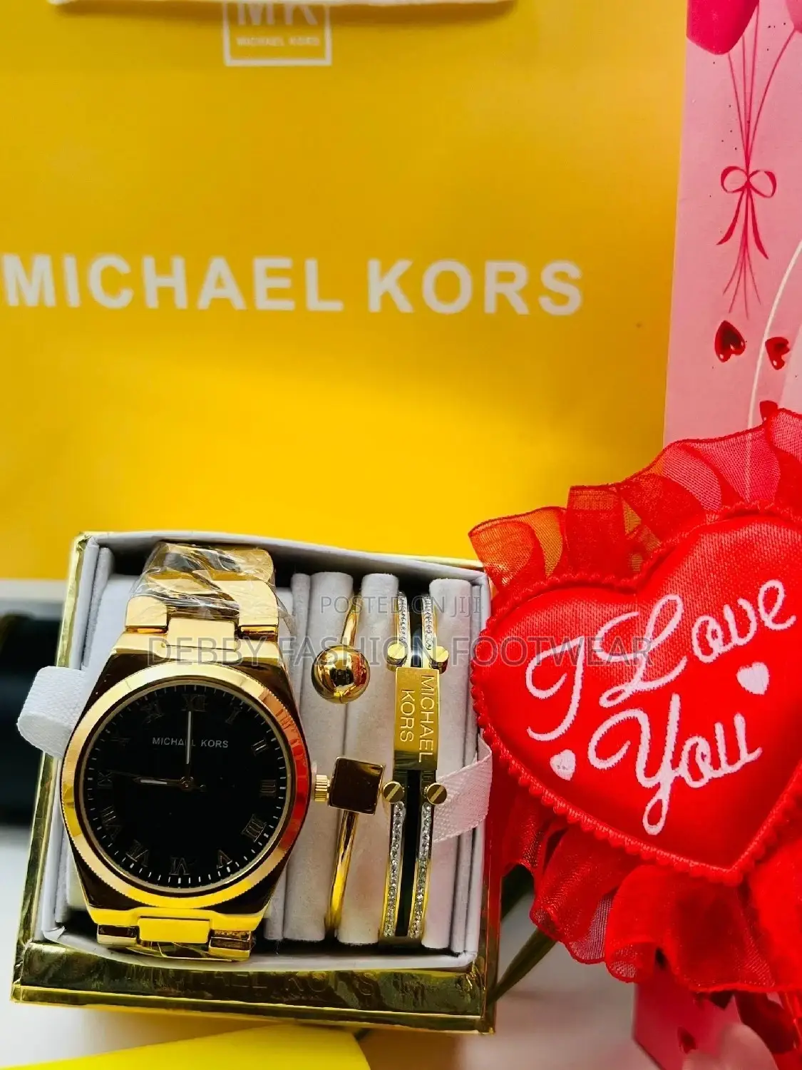 Gift Michael Kors Complete Set as Seen