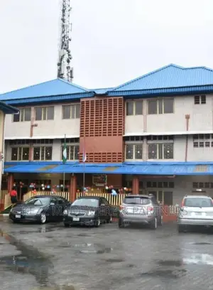 For Sale : FUNCTIONAL SCHOOL
