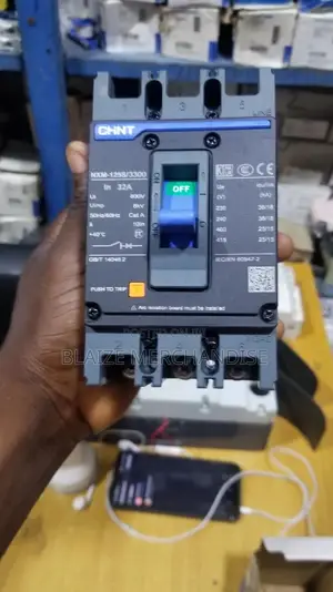 125a 3pole McCb Circuit Breaker Chint