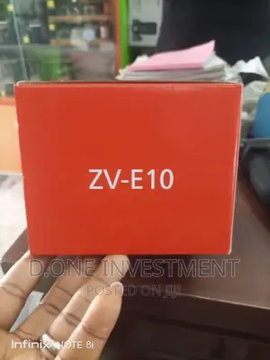 Sony Zv-E10 Mirrorless Camera With Lens