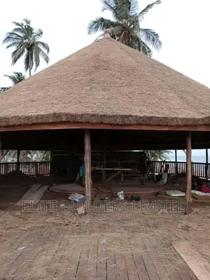 Round Portable Well Design Bush Bar Gazebo Hut With Warranty