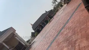 Polishing Flooring