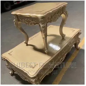 Standard Royal Center Table With Side Stools