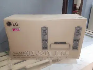 LG Home Theatre System (1250W) Lhd68bg