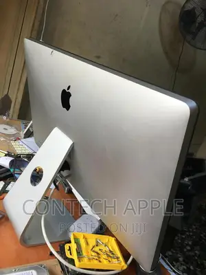Apple Monitors