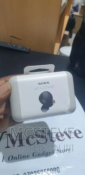 Sony WF-1000 XM4 Earbuds