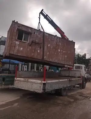 Crane Truck for Container Loading Unloading