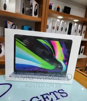 New Laptop Apple MacBook Pro 2022 M2 8GB Apple M2 SSD 512GB