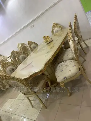 New Modern Luxury Royal 8 Seaters Dining Table Set