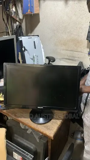 22 Inches Monitor