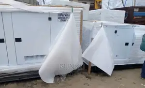 ~150kva Perkins Soundproof Diesel Generator Set 100% Copper