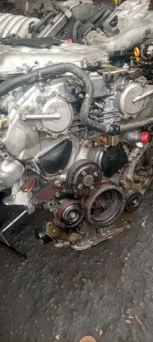 Infiniti M35 Engine.