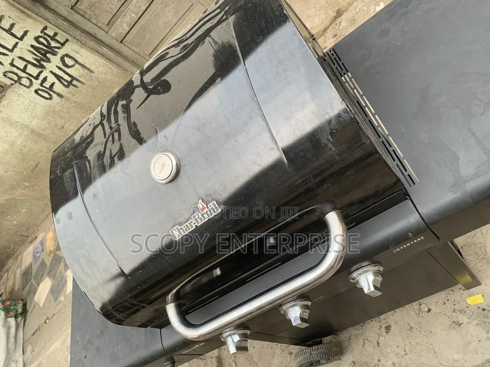Barbecue Standing Machine