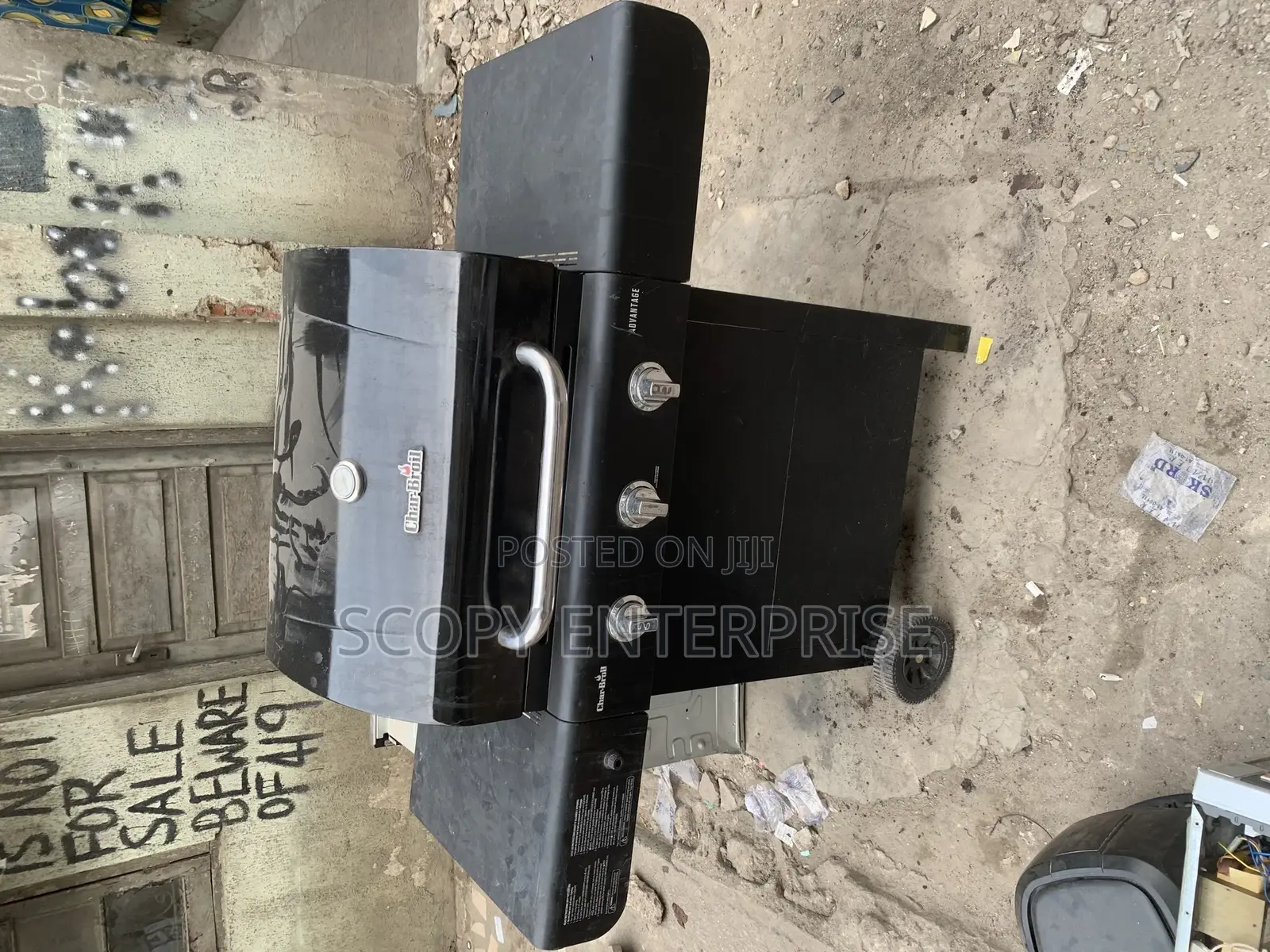 Barbecue Standing Machine