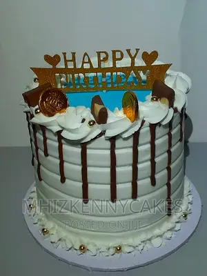Yummy Cake Butter Icing Frosting and Chocolate Ganache