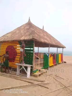 Beach Design Bush Bar Gazebo Hut With Warranty in Lagos