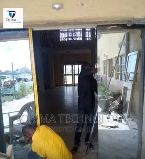 Automated Sensor Glass Door