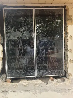 Transom Frameless Window