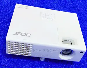 Uk Used Brilliant Colour Projector Lagos , Ibadan, Ph