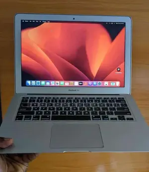 Laptop Apple MacBook Air 2015 4GB Intel Core i5 SSD 128GB
