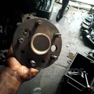 Toyota Camry Hub 2.4/2.7 4plug