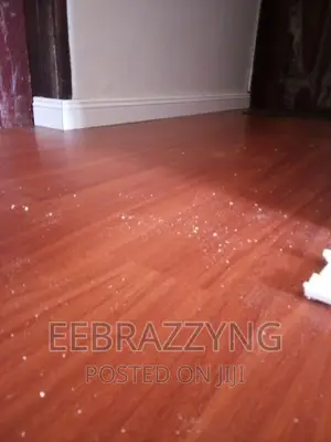 Laminated Wooden Floor / SPC Floors