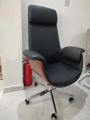 Height Adjustable Executive Office Chair
