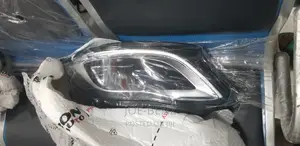 GLA250 2019 Complete Set of Headlights