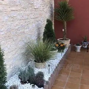 Crystal White Decorative Chips Stone