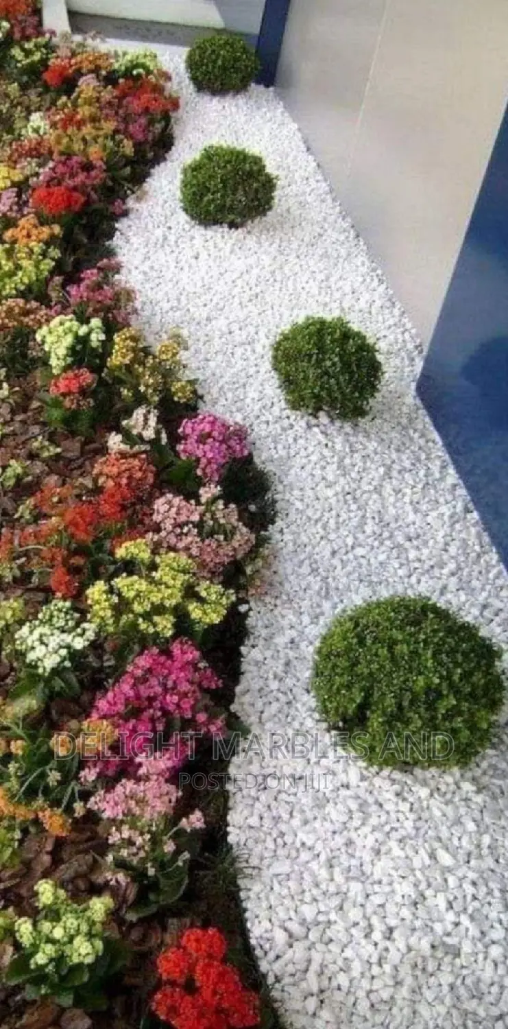 Crystal White Decorative Chips Stone
