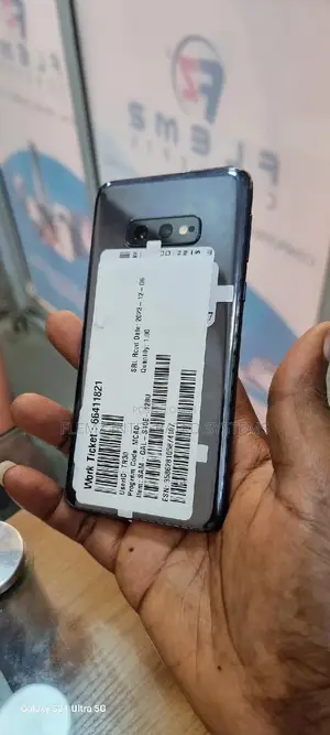 Samsung Galaxy S10e 128 GB Blue