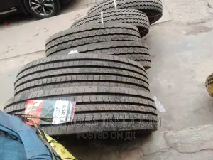 12/22,5 Amsterong Tire