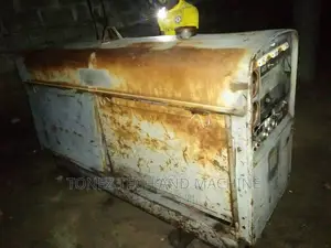 Lincoln Welding Machine (500 Amps)