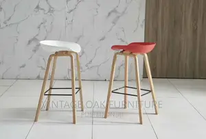 Oak Wooden Leg Bar Stool Chair